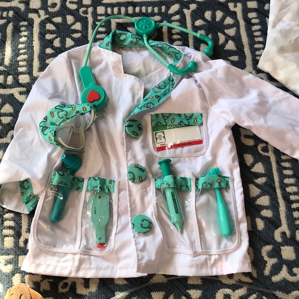 Melissa & Doug doctor costume